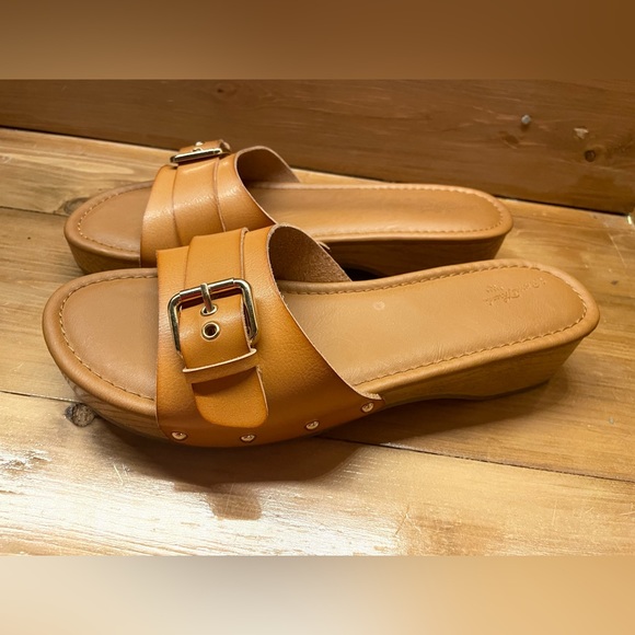 Universal Threads Slip On Slides Sandals Women’s Size 9.5 - Picture 3 of 14